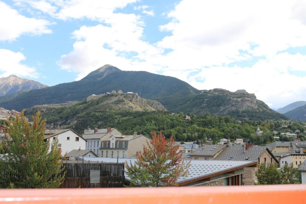 Appartement au départ des remontées mécaniques - Briançon Extérieur photo