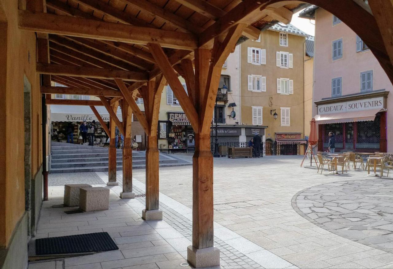 Appartement au départ des remontées mécaniques - Briançon Extérieur photo